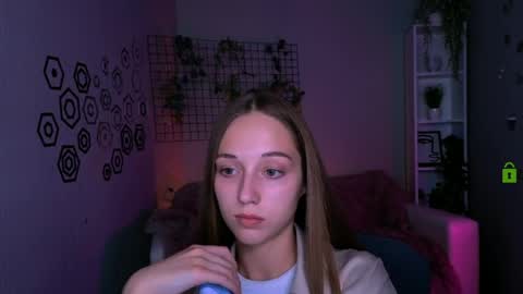Snapshot of arielmell chatting on 2, 4, 2026 arielmell online show from 2, 4, 2026