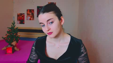 arielstonks_lovee online show from 20, 12, 2024