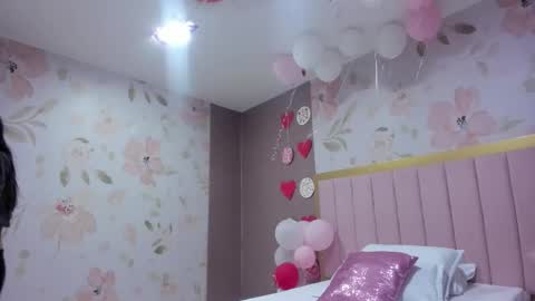 Snapshot of arietta_skinny chatting on 2, 3, 2026 Arietta online show from 2, 3, 2026