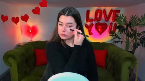 Ari online show from 1, 3, 2025