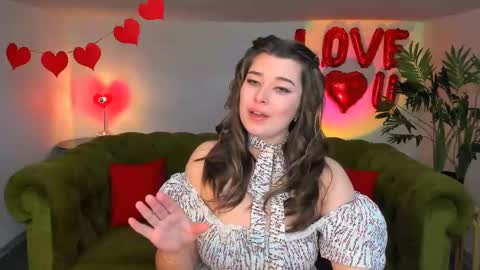 Ari online show from 6, 3, 2025