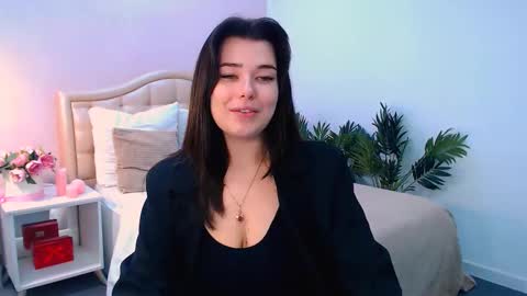 Ari online show from 2, 12, 2025