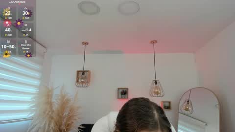 Snapshot of arii_1010_ chatting on 5, 10, 2025 Ari online show from 5, 10, 2025