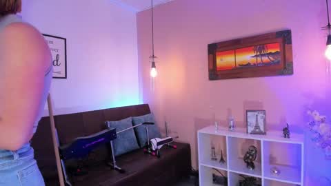  Arianna  online show from 15, 2, 2025