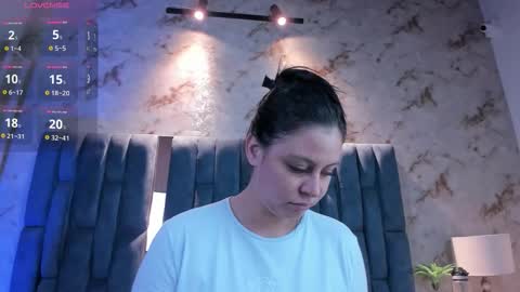 Ari Vega online show from 2, 11, 2025