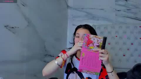 Snapshot of arisha_lee2 chatting on 12, 6, 2026 arisha_lee2 online show from 12, 6, 2026