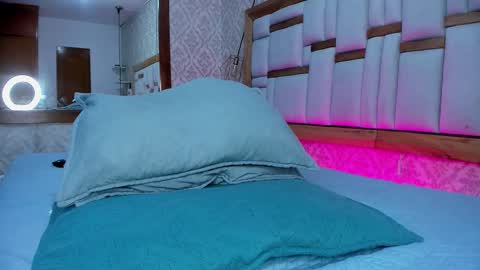 Snapshot of arleth_1 chatting on 13, 11, 2025 Arleth online show from 13, 11, 2025