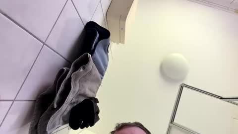 armyskater32 online show from 23, 4, 2026