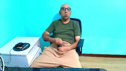 arnelux72 online show from 24, 4, 2026