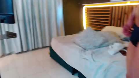 Arnold online show from 14, 11, 2025