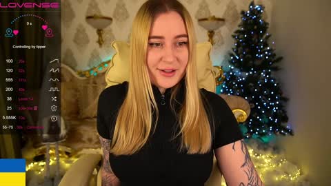 Snapshot of arolinanight chatting on 3, 1, 2025 AROLINA online show from 3, 1, 2025