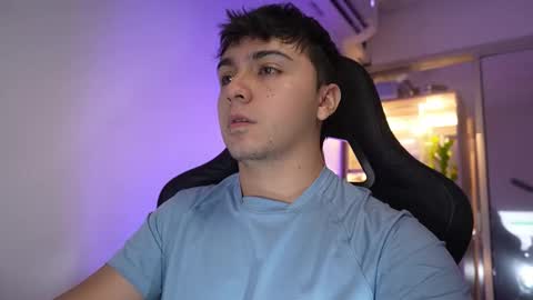 aron__cooper online show from 15, 3, 2026