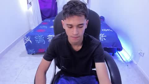 Aaron online show from 23, 10, 2025