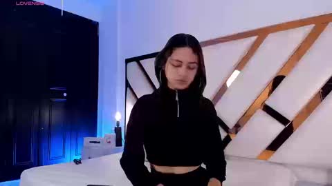 Aron cruz  online show from 25, 3, 2026