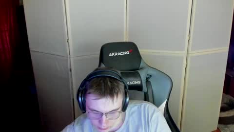 Snapshot of aron_neall chatting on 2, 12, 2024 biggest penis online show from 2, 12, 2024