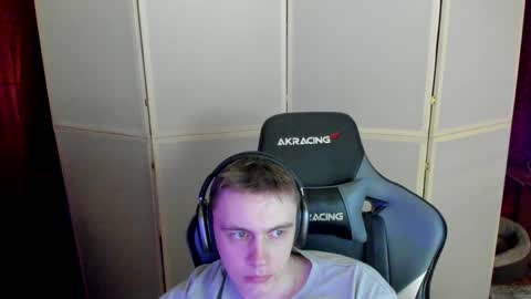 Snapshot of aron_neall chatting on 3, 12, 2024 biggest penis online show from 3, 12, 2024