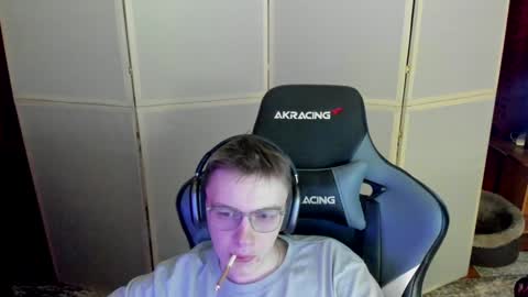 Snapshot of aron_neall chatting on 5, 12, 2024 biggest penis online show from 5, 12, 2024