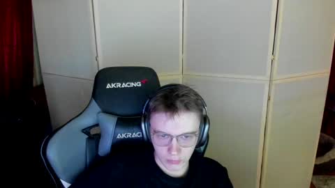 Snapshot of aron_neall chatting on 25, 12, 2024 biggest penis online show from 25, 12, 2024