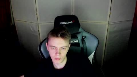 Snapshot of aron_neall chatting on 26, 12, 2024 biggest penis online show from 26, 12, 2024