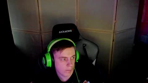 Snapshot of aron_neall chatting on 12, 1, 2025 biggest penis online show from 12, 1, 2025