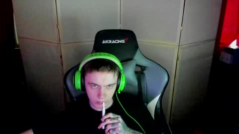 Snapshot of aron_neall chatting on 21, 1, 2025 biggest penis online show from 21, 1, 2025