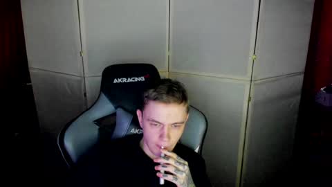 Snapshot of aron_neall chatting on 27, 1, 2025 biggest penis online show from 27, 1, 2025