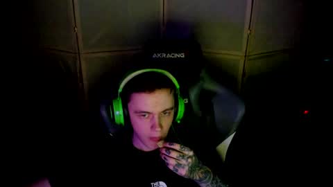 Snapshot of aron_neall chatting on 28, 1, 2025 biggest penis online show from 28, 1, 2025