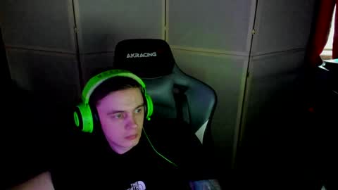 Snapshot of aron_neall chatting on 31, 1, 2025 biggest penis online show from 31, 1, 2025