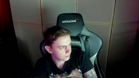 Snapshot of aron_neall chatting on 19, 2, 2025 biggest penis online show from 19, 2, 2025