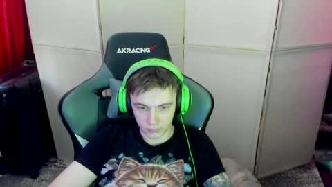 Snapshot of aron_neall chatting on 19, 2, 2025 biggest penis online show from 19, 2, 2025