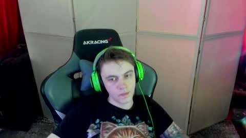 Snapshot of aron_neall chatting on 20, 2, 2025 biggest penis online show from 20, 2, 2025