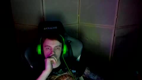 Snapshot of aron_neall chatting on 21, 2, 2025 biggest penis online show from 21, 2, 2025