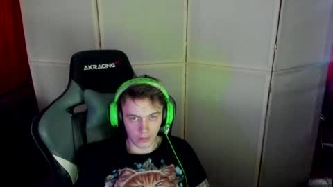 Snapshot of aron_neall chatting on 25, 2, 2025 biggest penis online show from 25, 2, 2025