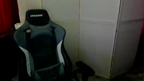 Snapshot of aron_neall chatting on 27, 2, 2025 biggest penis online show from 27, 2, 2025