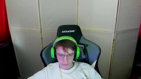 Snapshot of aron_neall chatting on 9, 3, 2025 biggest penis online show from 9, 3, 2025