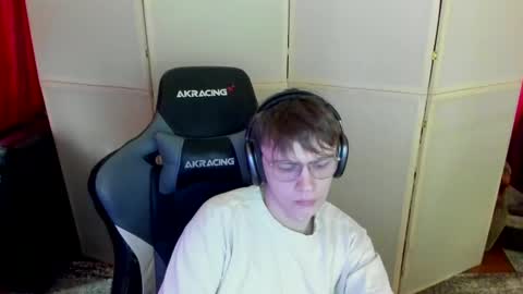 Snapshot of aron_neall chatting on 11, 3, 2025 biggest penis online show from 11, 3, 2025