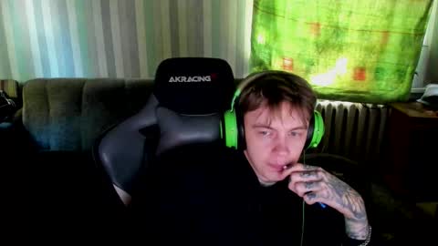 Snapshot of aron_neall chatting on 9, 9, 2025 biggest penis online show from 9, 9, 2025