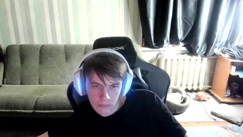 Snapshot of aron_neall chatting on 27, 10, 2025 biggest penis online show from 27, 10, 2025