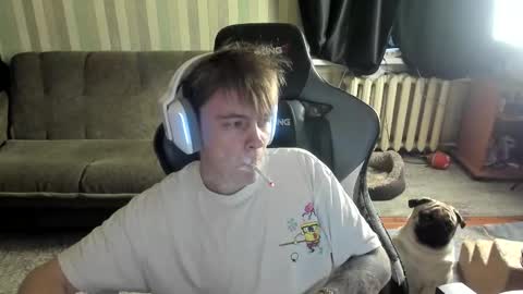 Snapshot of aron_neall chatting on 10, 11, 2025 biggest penis online show from 10, 11, 2025