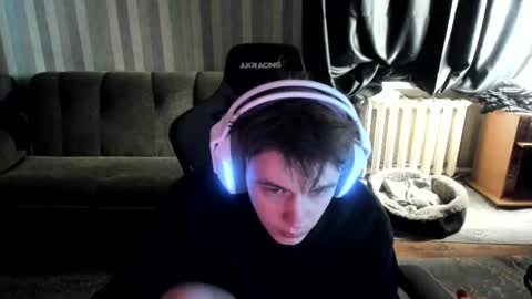 Snapshot of aron_neall chatting on 7, 1, 2026 biggest penis online show from 7, 1, 2026