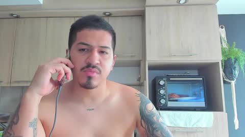 Snapshot of aronwilliams69 chatting on 24, 9, 2025 ARON  Independent model  online show from 24, 9, 2025