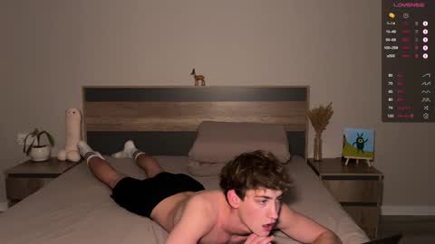 Aron and Phil solo online show from 14, 11, 2025