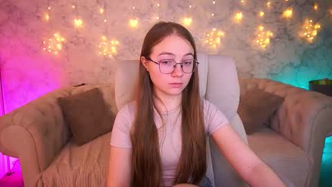 arrinawair online show from 10, 3, 2026