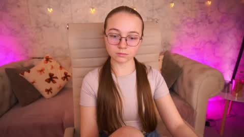arrinawair online show from 14, 5, 2026