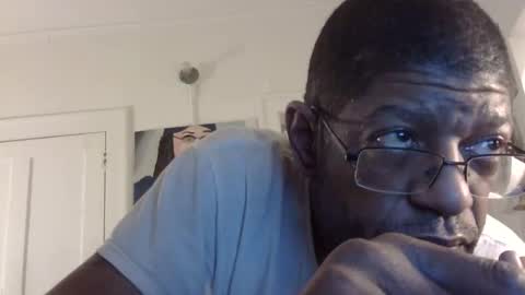 Snapshot of arteblazze chatting on 9, 3, 2025 Arteblazze not daddy boy bitch or nigga online show from 9, 3, 2025