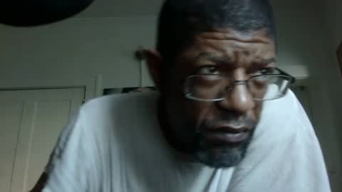 Snapshot of arteblazze chatting on 11, 3, 2025 Arteblazze not daddy boy bitch or nigga online show from 11, 3, 2025