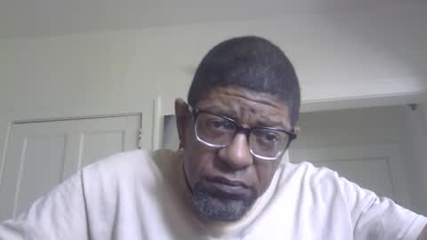 Snapshot of arteblazze chatting on 8, 9, 2025 Arteblazze not daddy boy bitch or nigga online show from 8, 9, 2025