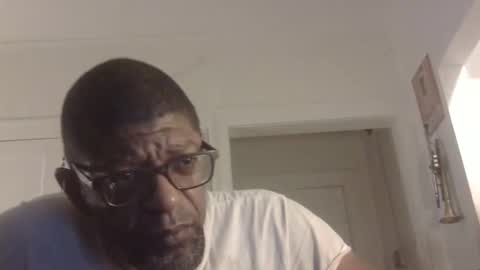 Snapshot of arteblazze chatting on 19, 9, 2025 Arteblazze not daddy boy bitch or nigga online show from 19, 9, 2025