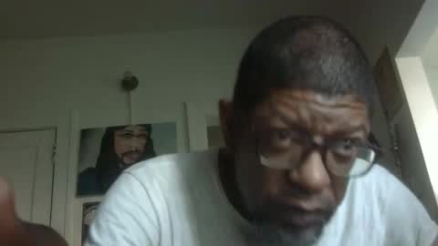 Snapshot of arteblazze chatting on 19, 9, 2025 Arteblazze not daddy boy bitch or nigga online show from 19, 9, 2025