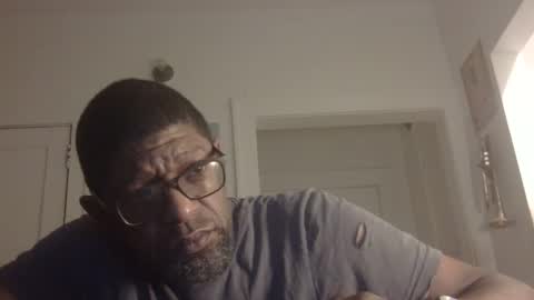 Snapshot of arteblazze chatting on 27, 9, 2025 Arteblazze not daddy boy bitch or nigga online show from 27, 9, 2025